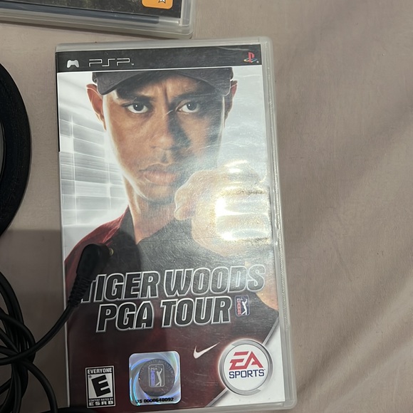 PSP w/ 6 games and charger and headset converter - Picture 6 of 8